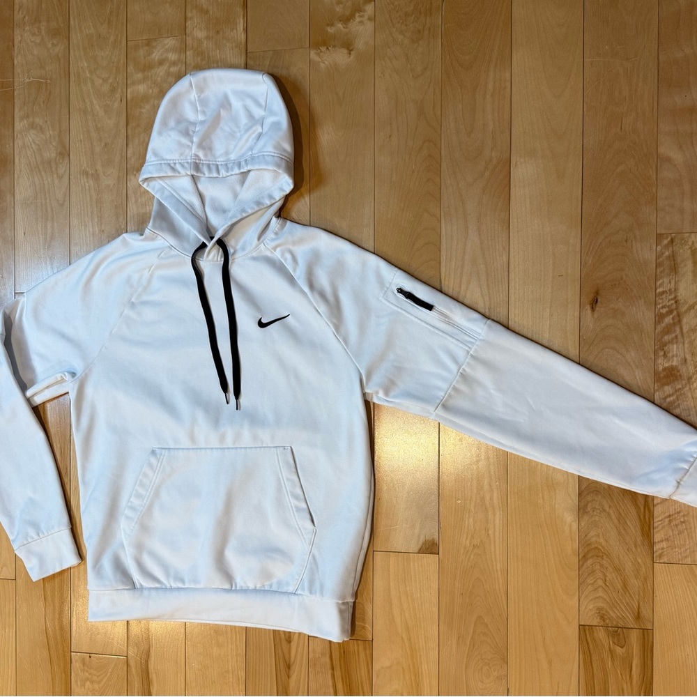 Nike Therma-Fit Hoodie in White with Black Accents